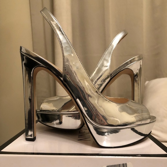 Shoes - Picture 2 of 5